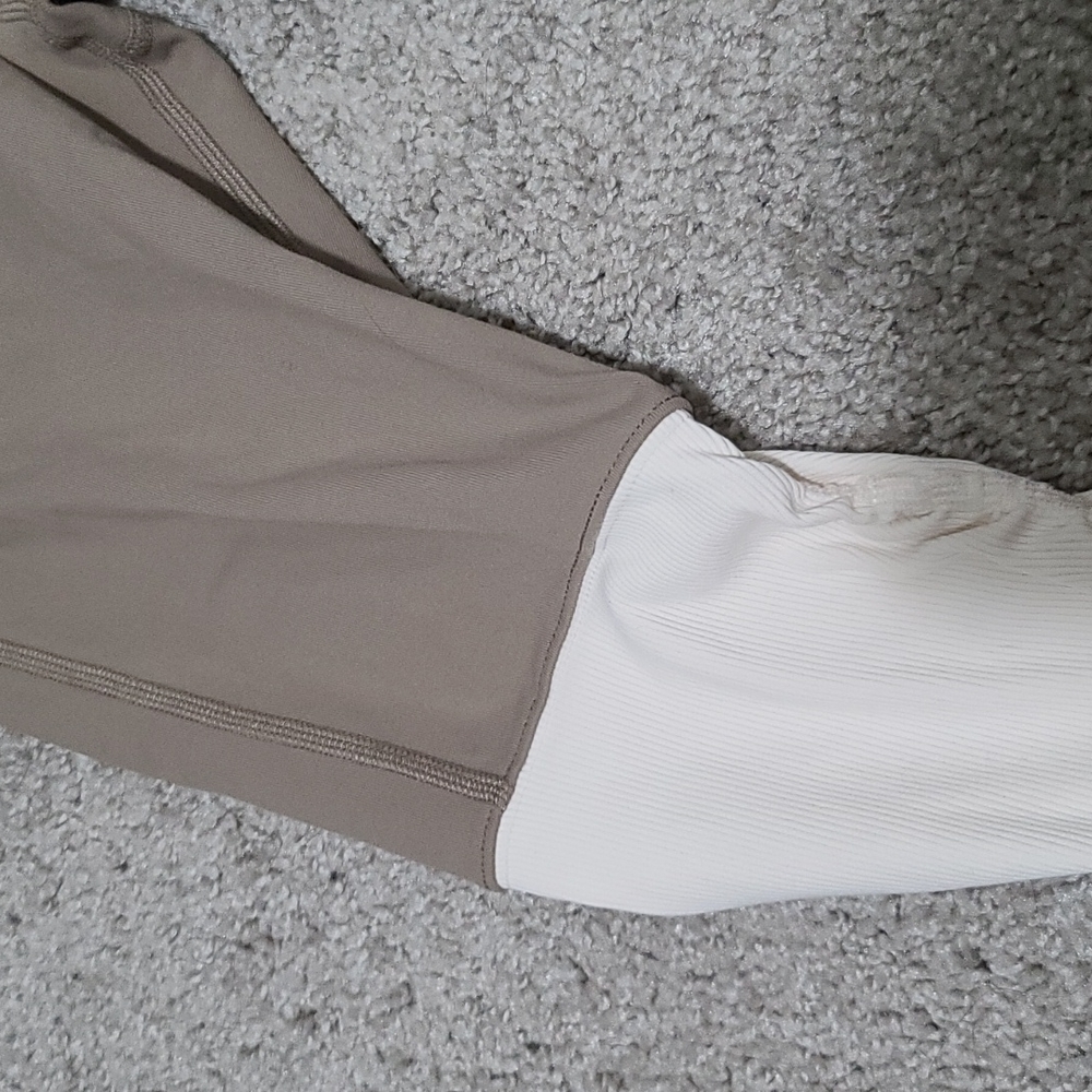 Lot 2 Alo Yoga Goddess Leggings Camel/Ivory and Marble/Black Medium - Picture 4 of 11